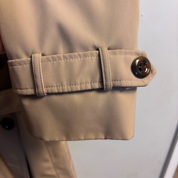 NWOT Calvin Klein Trench Coat 3/4 length. Double breasted with belt and lined. - Picture 4 of 11